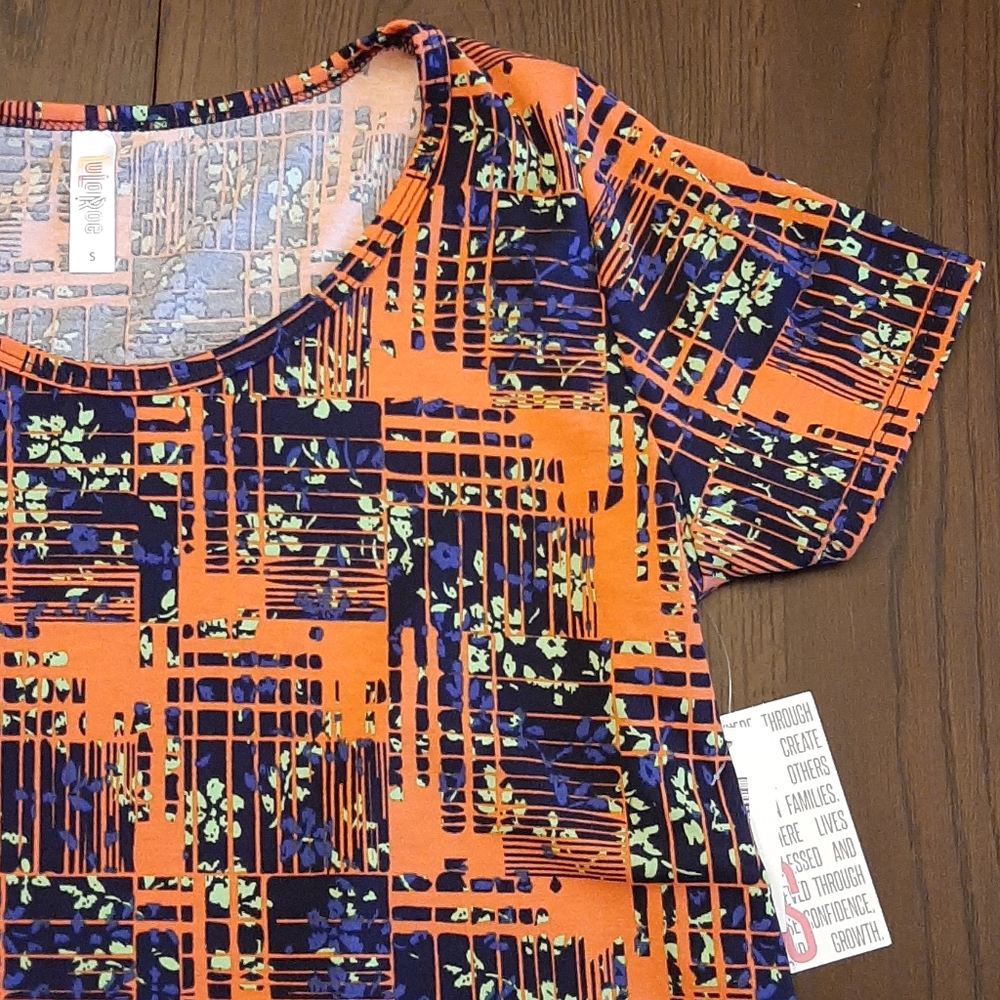 LuLaRoe Classic T